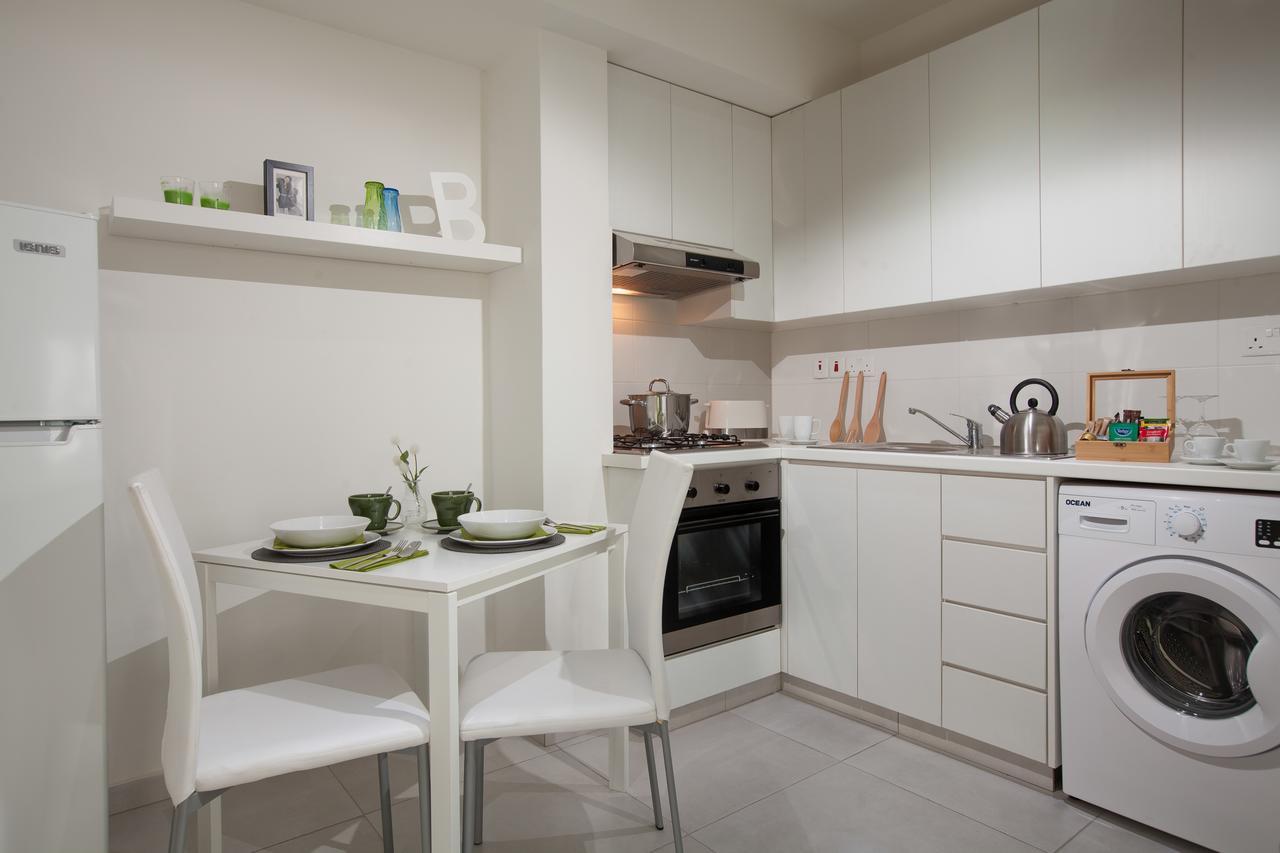 Myrtiana Apartments Nikosia Bagian luar foto